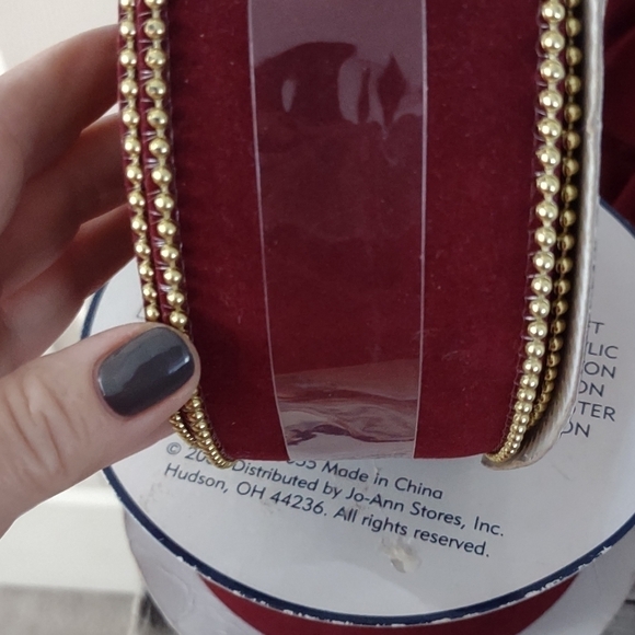 LARGE Bundle Burgundy Velvet Ribbon & Bows - Picture 9 of 12